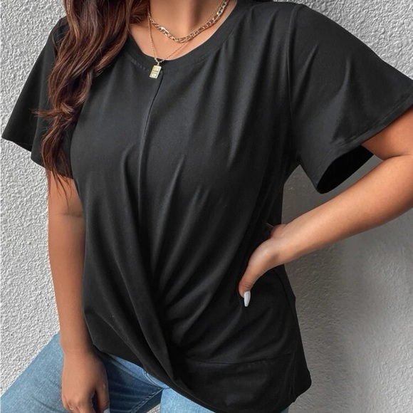 Black Twist Hem T-Shirt NWOT - Picture 2 of 13